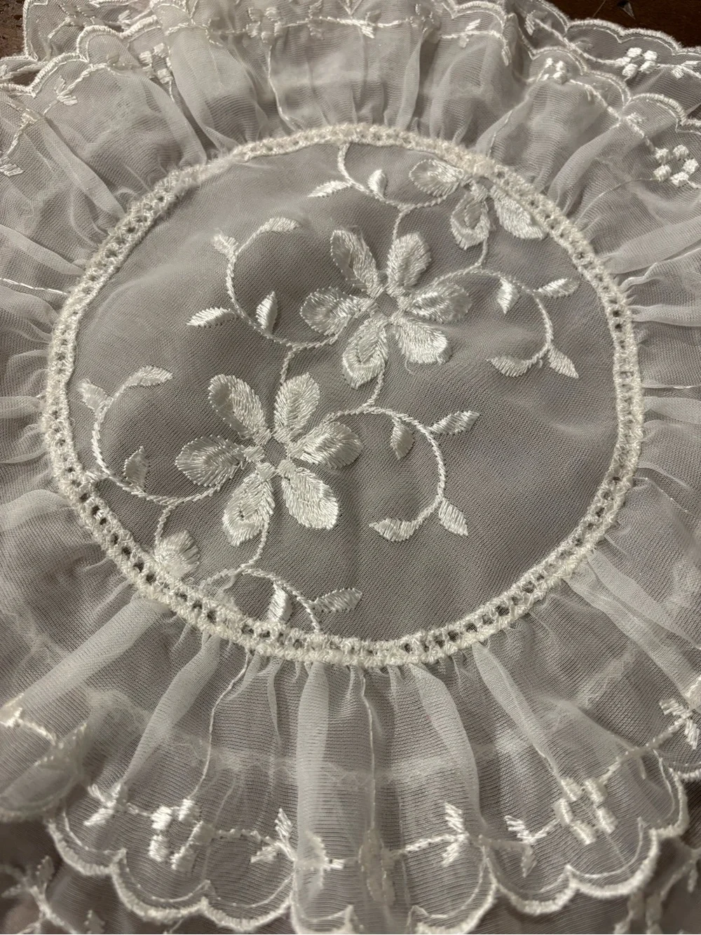 White Embroidered Lace Vintage 2-Piece Vanity / Dresser Scarf Set  - Elegant